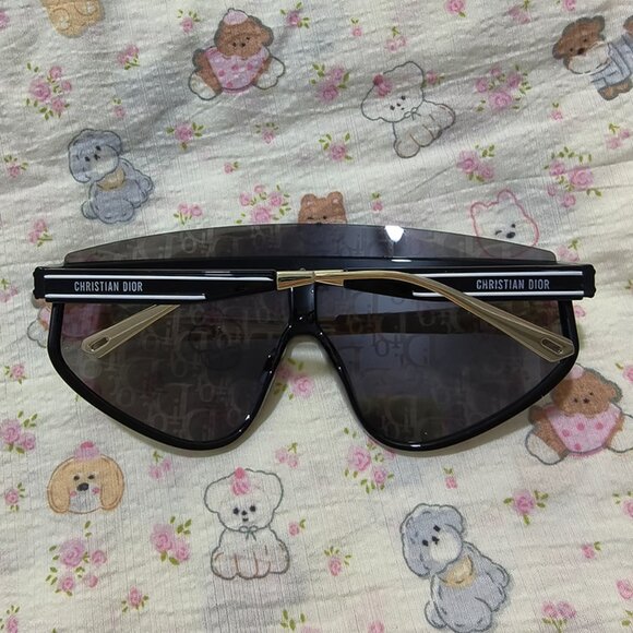 Dior Black Goggles - Picture 3 of 9